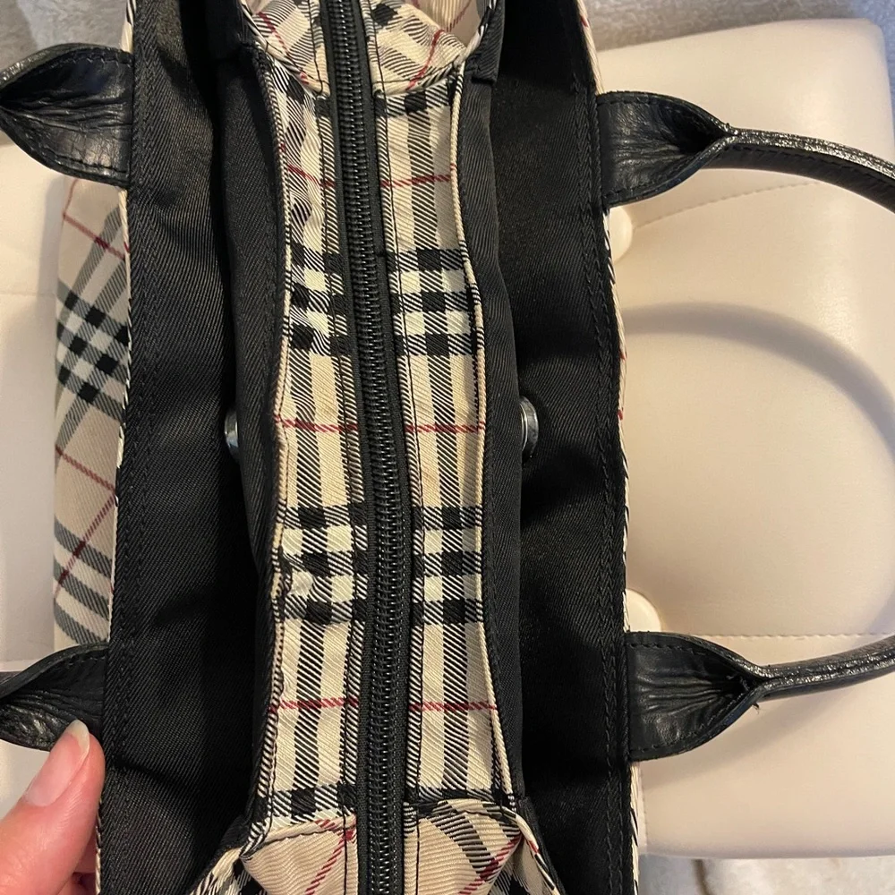 BURBERRY Blue Label Nova Check Three Compartment Arm Bag - Picture 4 of 13